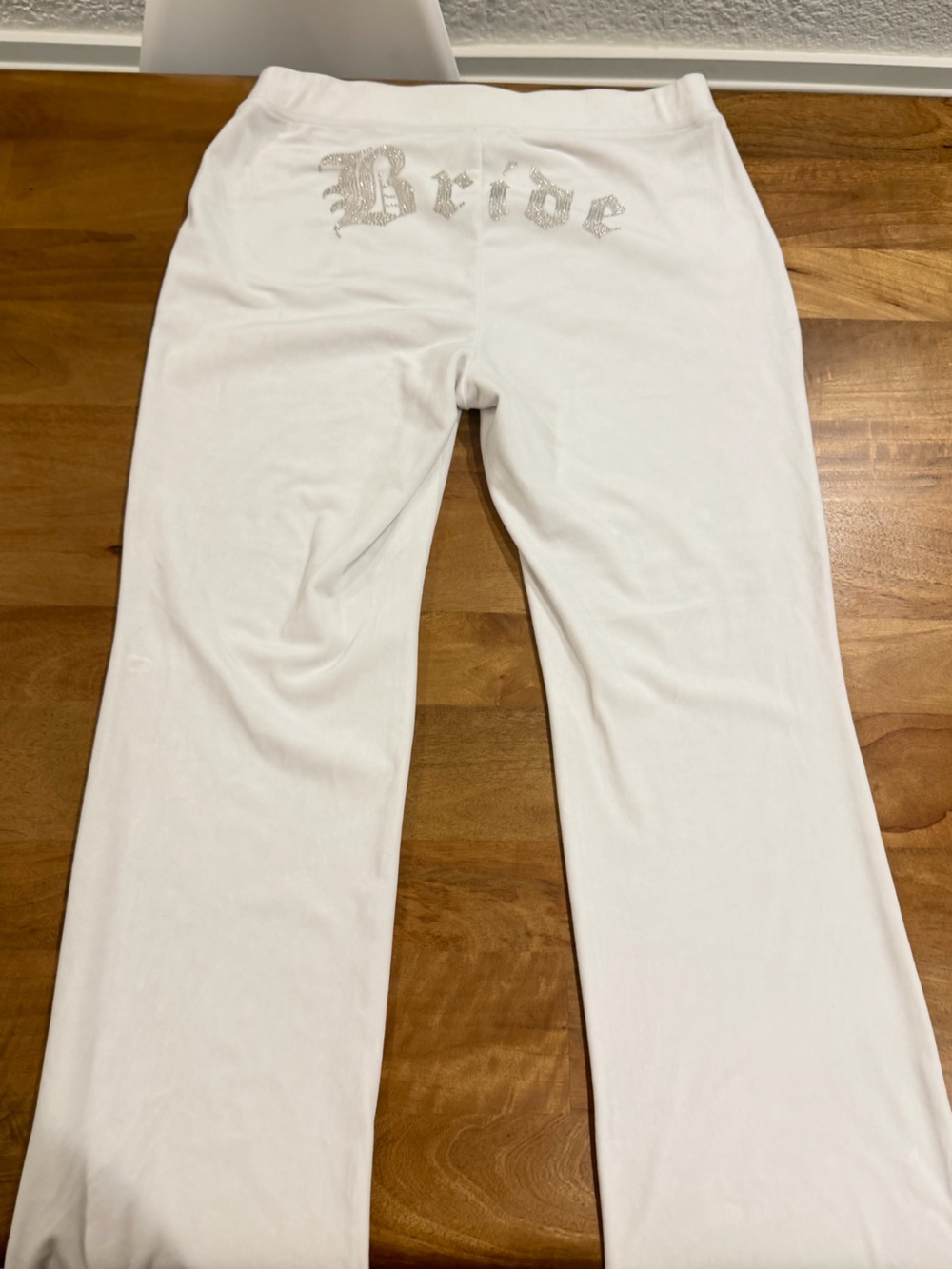 Juicy Couture White Velour Lounge Pants w/ Silver Embossed ‘BRIDE’ - Large
